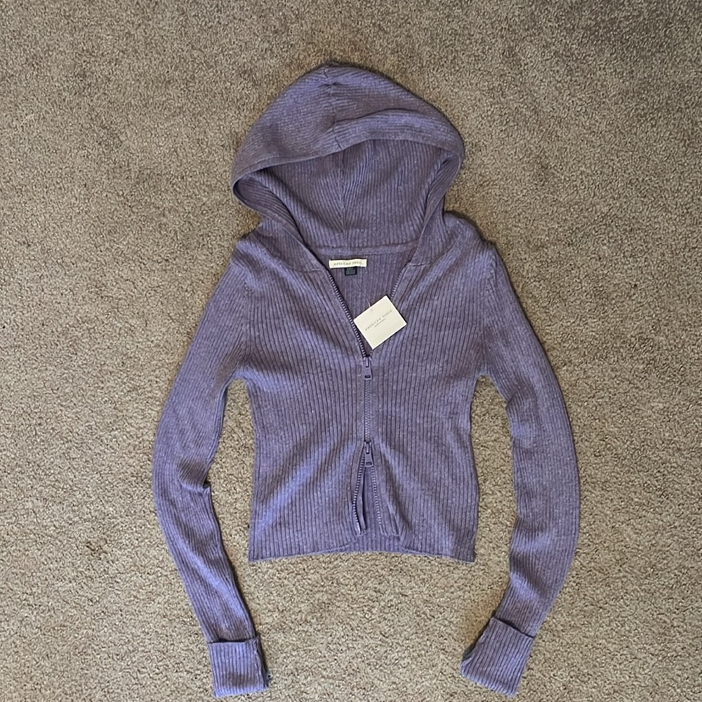 NWT AE Cropped Zip-Up Sweater - Picture 2 of 2